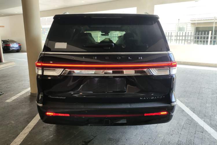 Used Lincoln Navigator 2024 3.5T Presidential Edition Rear