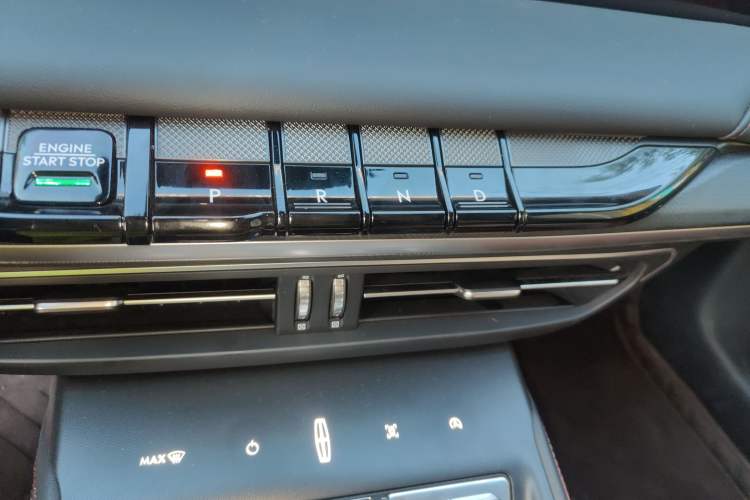 Used Lincoln Z 2024 2.0T Prestige Edition Gear Lever