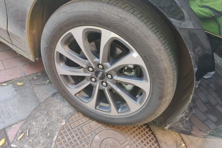 Used Lincoln Z 2024 2.0T Prestige Edition Right Front Wheel Hub