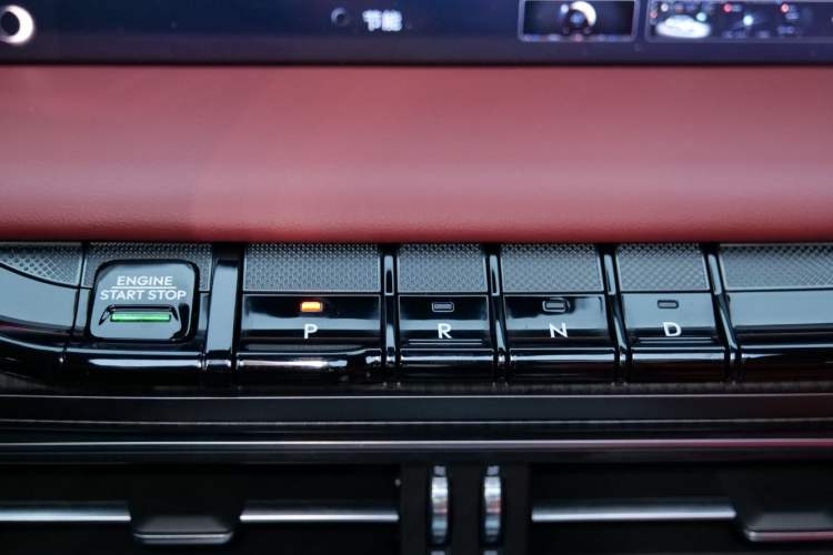 Used Lincoln Z 2022 iKoo Luxury Edition Interior 11