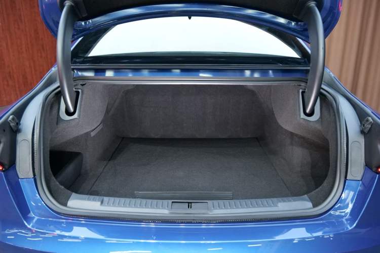 Used Lincoln Z 2022 iKoo Luxury Edition Trunk