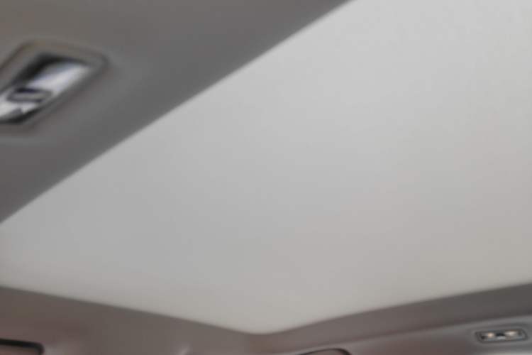 Used Lincoln Z 2024 2.0T Prestige Edition Headliner