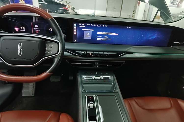 Used Lincoln Z 2022 iXiang Luxury Edition Audio And AC Panel