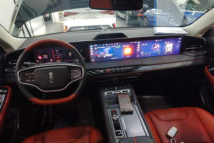 Used Lincoln Z 2022 Facelift iEnjoy Luxury Edition Center Console