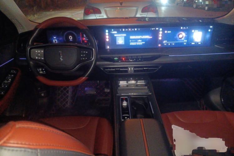 Used Lincoln Z 2022 iXiang Luxury Edition Center Console