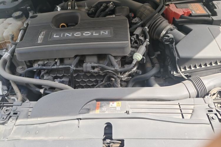 Used Lincoln Z 2022 iXiang Deluxe Edition Engine Bay