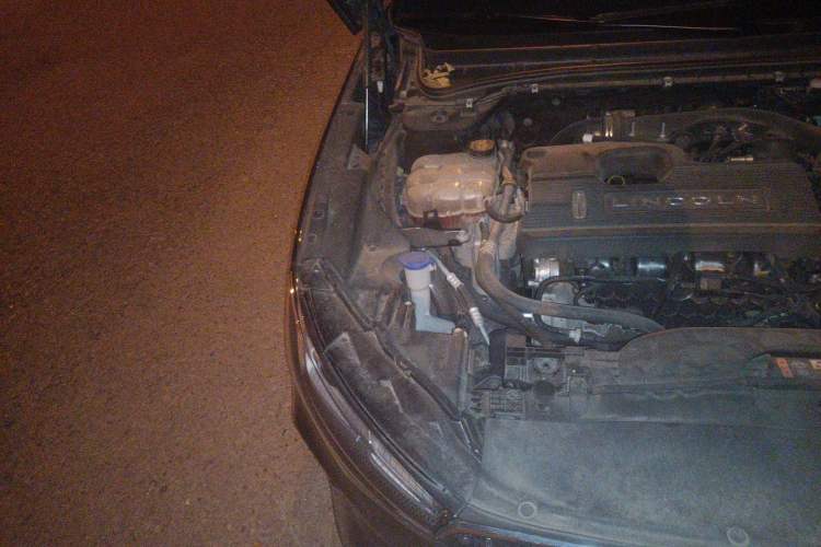 Used Lincoln Z 2022 iXiang Luxury Edition Engine Bay Right