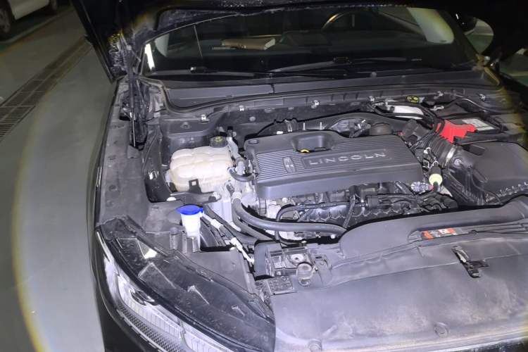 Used Lincoln Z 2022 iXiang Zunyi Edition Engine Bay Right