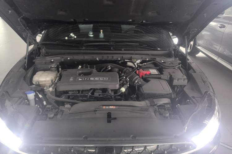 Used Lincoln Z 2022 Facelift iCool Deluxe Edition Engine Bay