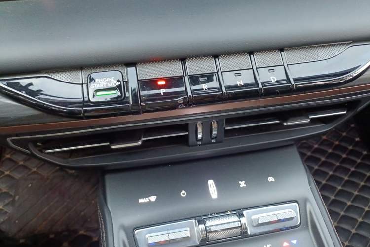Used Lincoln Z 2022 iXiang Deluxe Edition Gear Lever