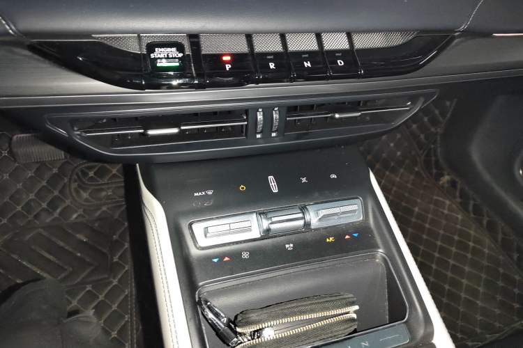 Used Lincoln Z 2022 iXiang Luxury Edition Gear Lever