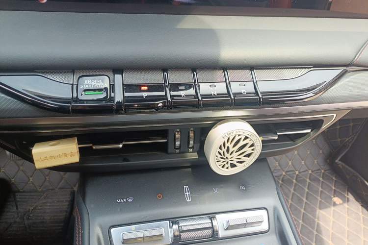 Used Lincoln Z 2022 iXiang Luxury Edition Gear Lever