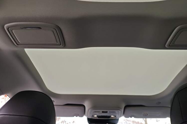 Used Lincoln Z 2022 iEnjoy Luxury Edition Headliner