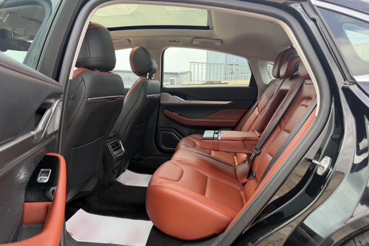 Used Lincoln Z 2022 iXiang Luxury Edition Interior 1