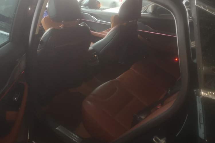 Used Lincoln Z 2022 iXiang Luxury Edition Interior 4
