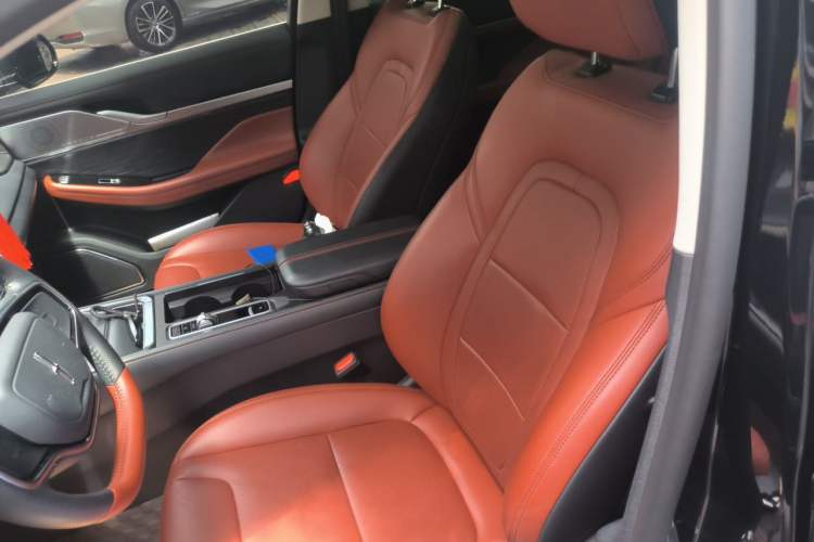 Used Lincoln Z 2022 iXiang Luxury Edition Left Front Seat