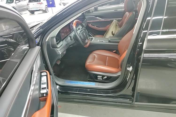 Used Lincoln Z 2022 iXiang Luxury Edition Left Front Seat