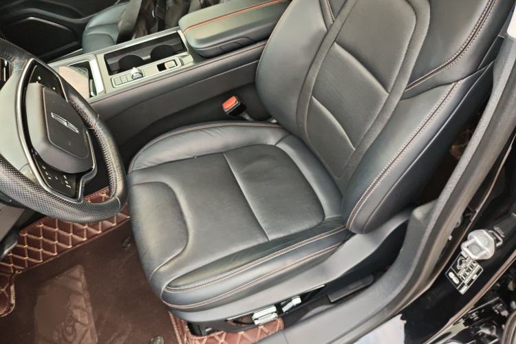 Used Lincoln Z 2022 iEnjoy Luxury Edition Left Front Seat