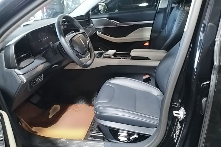 Used Lincoln Z 2022 iKoo Deluxe Edition Left Front Seat