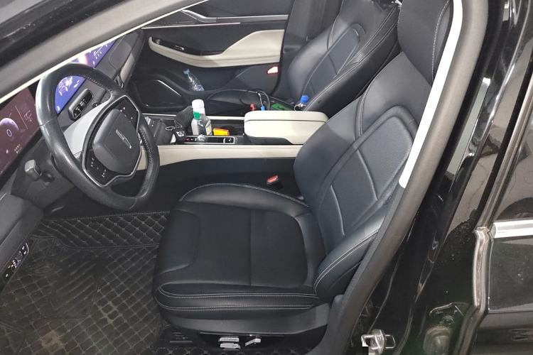 Used Lincoln Z 2022 iXiang Luxury Edition Left Front Seat