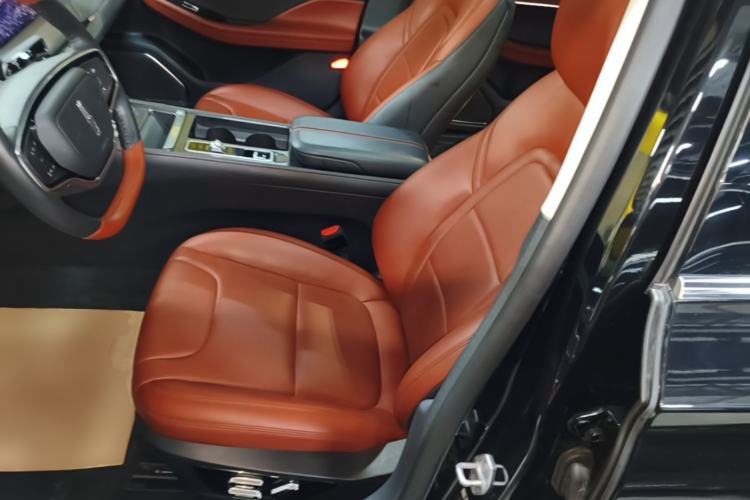 Used Lincoln Z 2022 iXiang Luxury Edition Left Front Seat