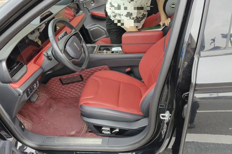 Used Lincoln Z 2022 iKoo Luxury Edition Left Front Seat