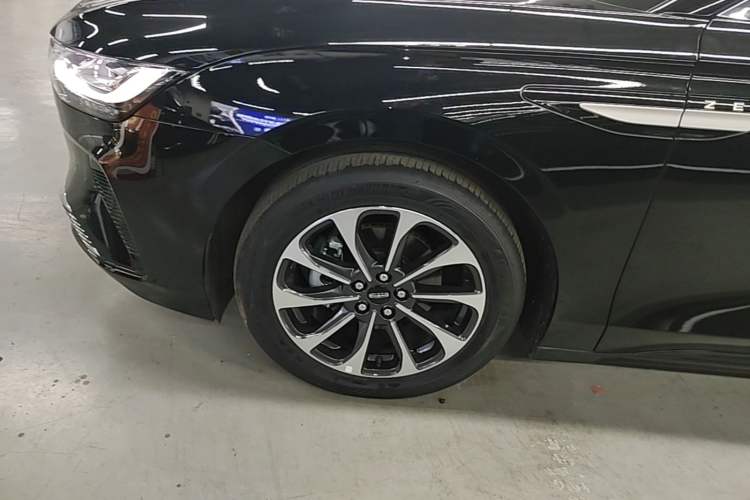Used Lincoln Z 2022 iXiang Luxury Edition Left Front Wheel Hub