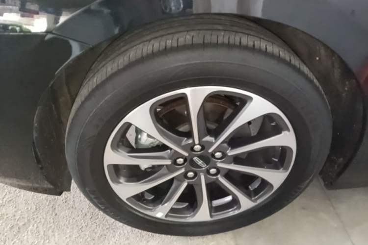 Used Lincoln Z 2022 iXiang Luxury Edition Left Front Wheel Hub