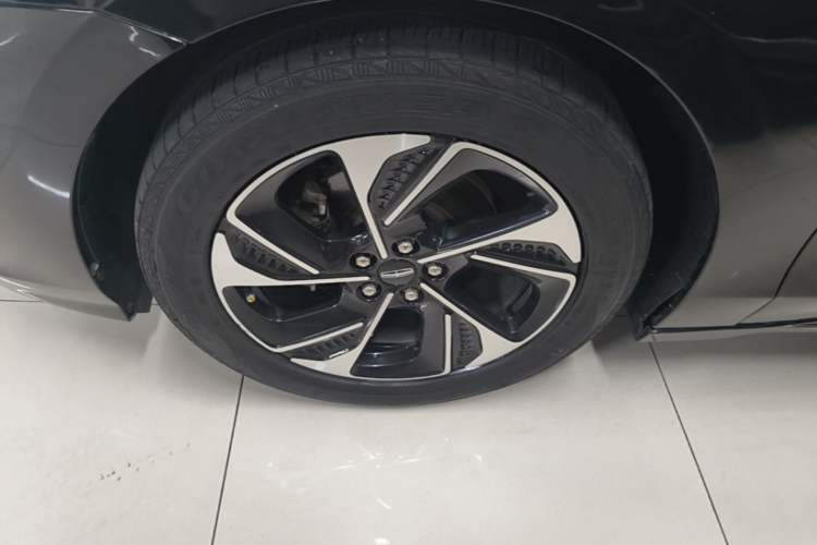 Used Lincoln Z 2022 iKoo Deluxe Edition Left Front Wheel Hub