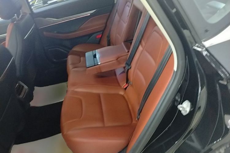 Used Lincoln Z 2022 iXiang Luxury Edition Left Rear Seat
