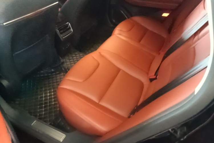 Used Lincoln Z 2022 iXiang Luxury Edition Left Rear Seat
