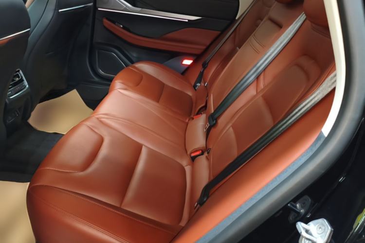 Used Lincoln Z 2022 iXiang Luxury Edition Left Rear Seat