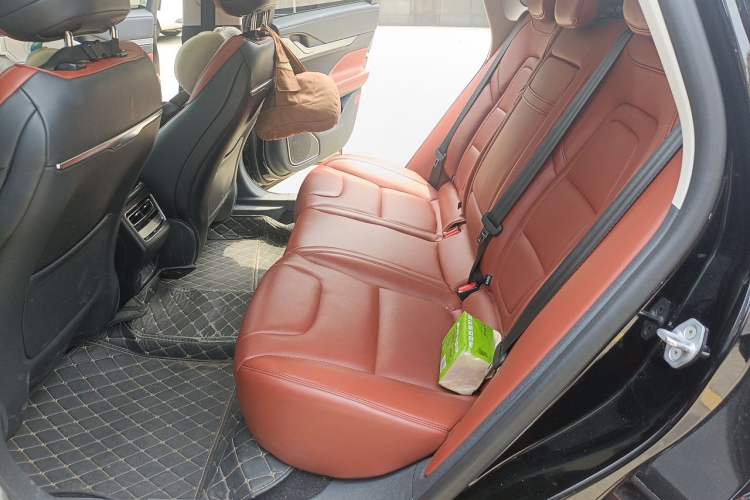 Used Lincoln Z 2022 iXiang Luxury Edition Left Rear Seat