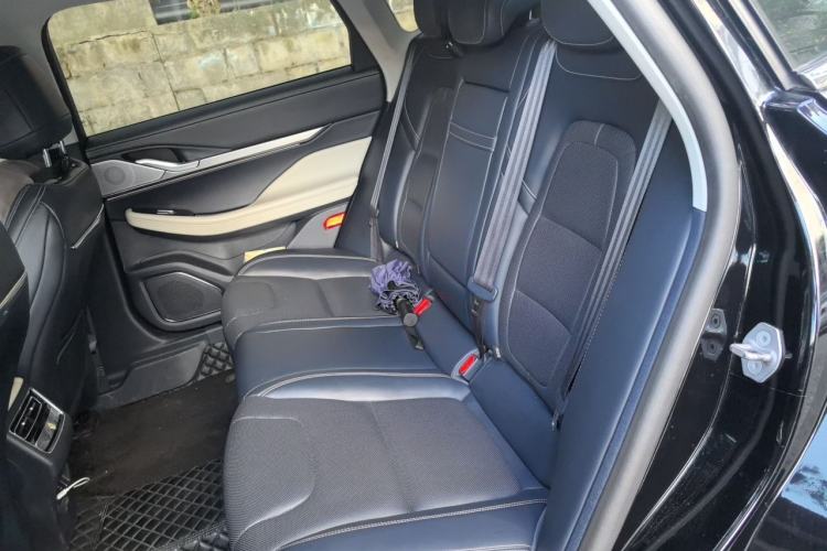 Used Lincoln Z 2022 iKoo Deluxe Edition Left Rear Seat