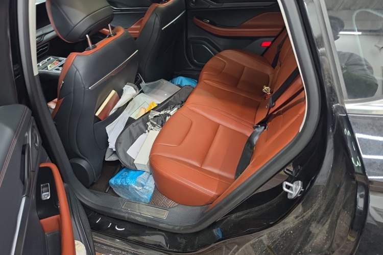 Used Lincoln Z 2022 iXiang Zunyi Edition Left Rear Seat