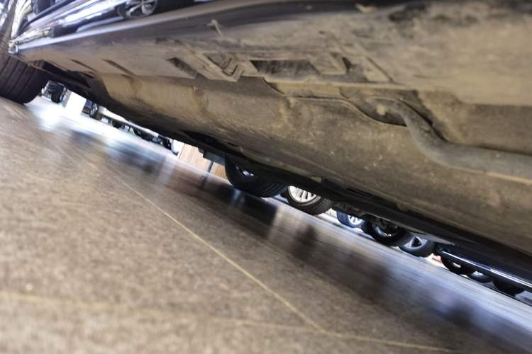 Used Lincoln Z 2022 iXiang Luxury Edition Left Side Sill