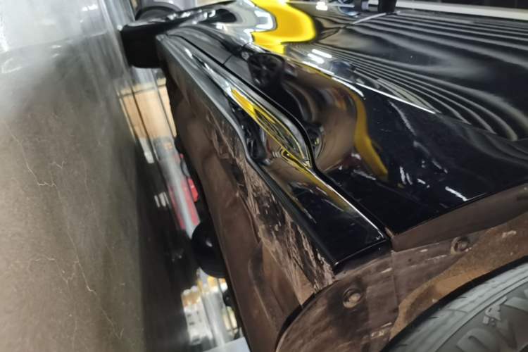 Used Lincoln Z 2022 iXiang Luxury Edition Left Side Sill