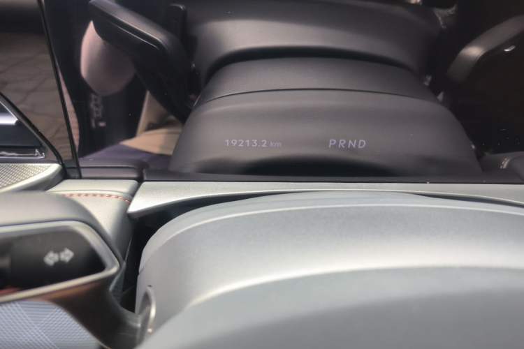 Used Lincoln Z 2022 iXiang Luxury Edition Odometer Close Up