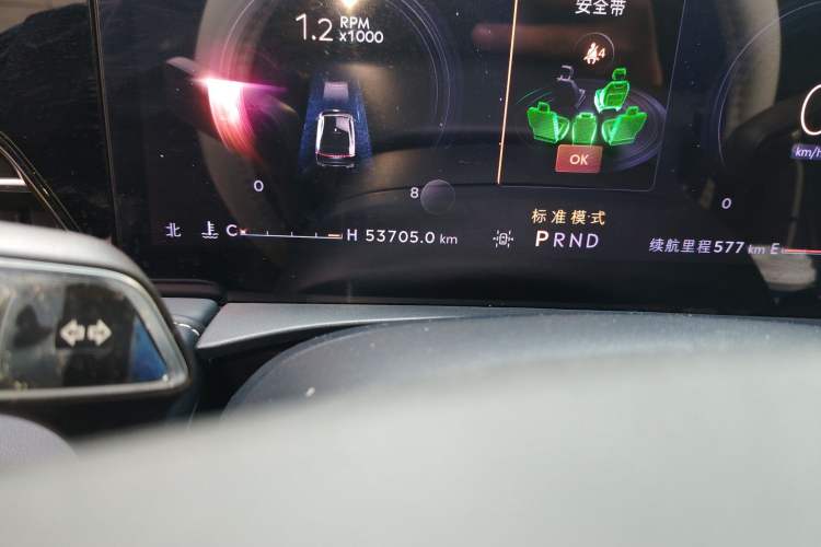 Used Lincoln Z 2022 iCool Luxury Edition Odometer Close Up
