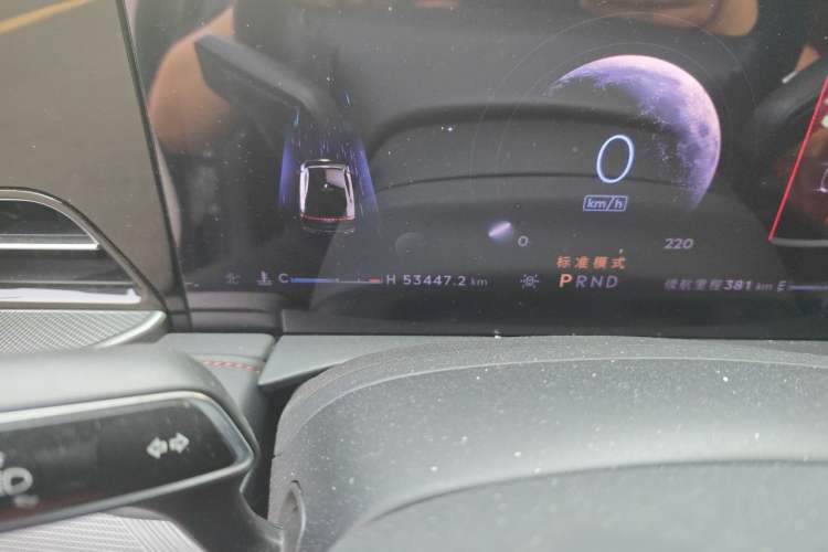 Used Lincoln Z 2022 iXiang Luxury Edition Odometer Close Up