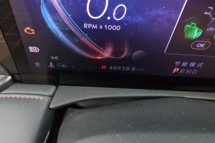 Used Lincoln Z 2022 iXiang Zunyi Edition Odometer Close Up