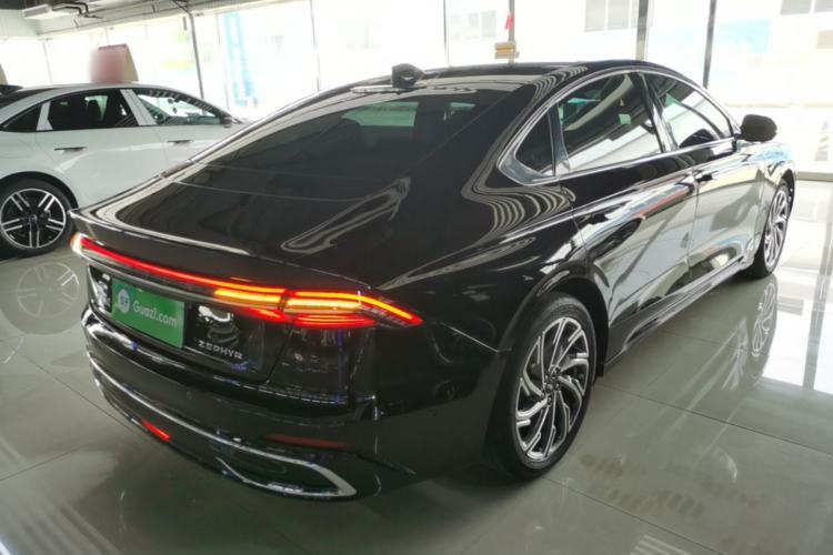 Used Lincoln Z 2022 iXiang Zunyi Edition Rear Right 45 Deg