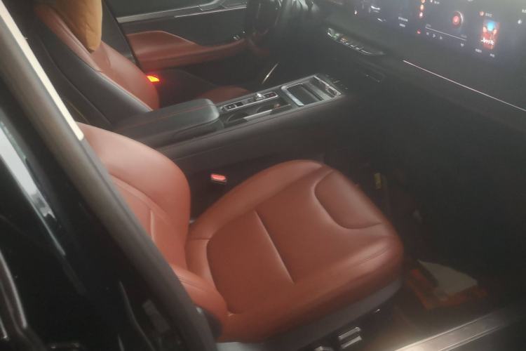 Used Lincoln Z 2022 iXiang Luxury Edition Right Front Seat