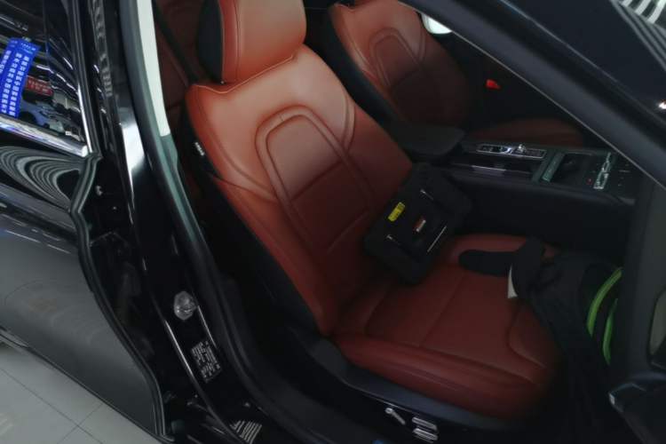 Used Lincoln Z 2022 iXiang Zunyi Edition Right Front Seat