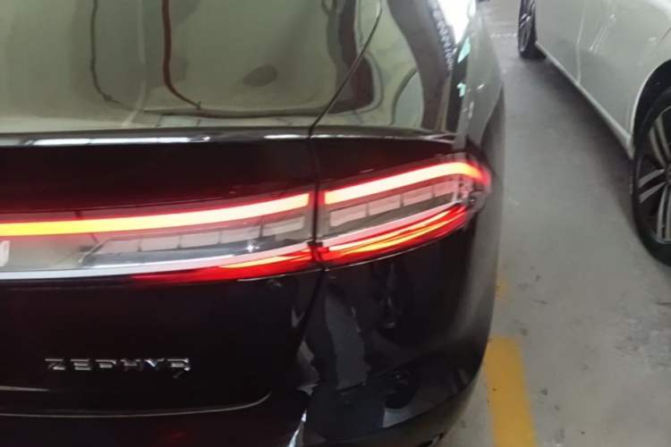 Used Lincoln Z 2022 iXiang Luxury Edition Right Rear Taillight