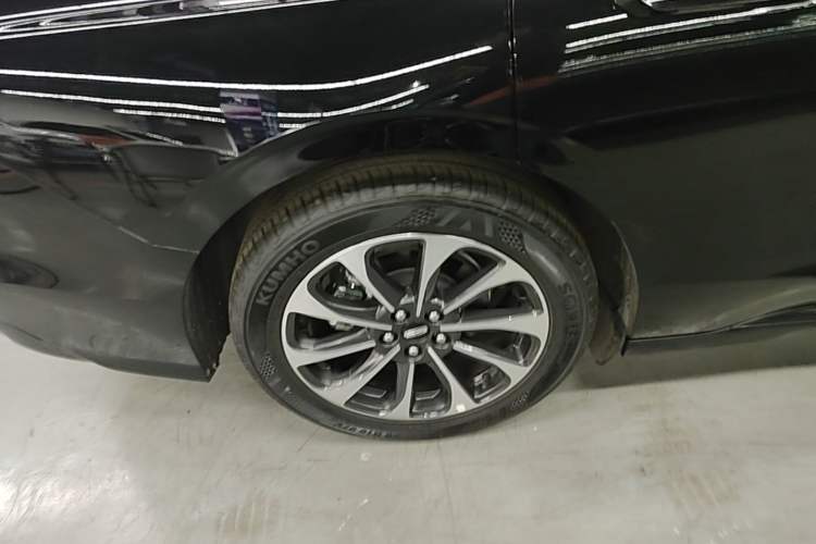 Used Lincoln Z 2022 iXiang Luxury Edition Right Rear Wheel Hub