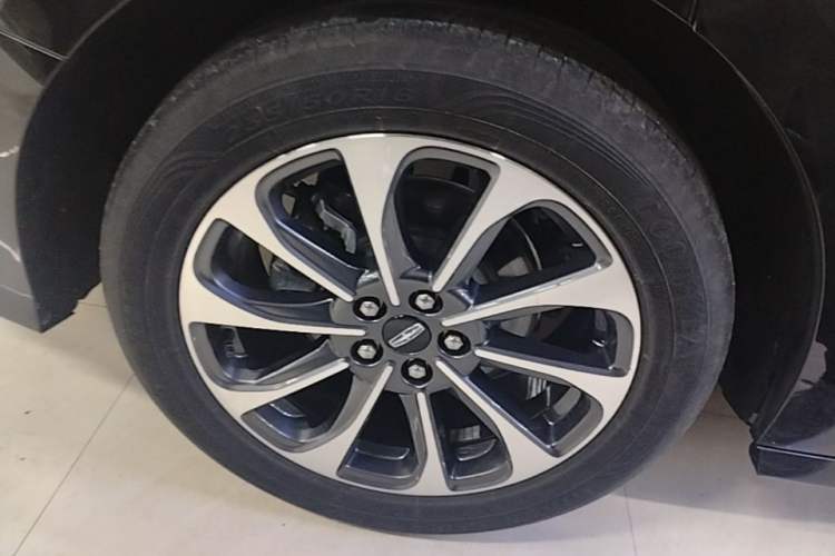 Used Lincoln Z 2022 iXiang Luxury Edition Right Rear Wheel Hub