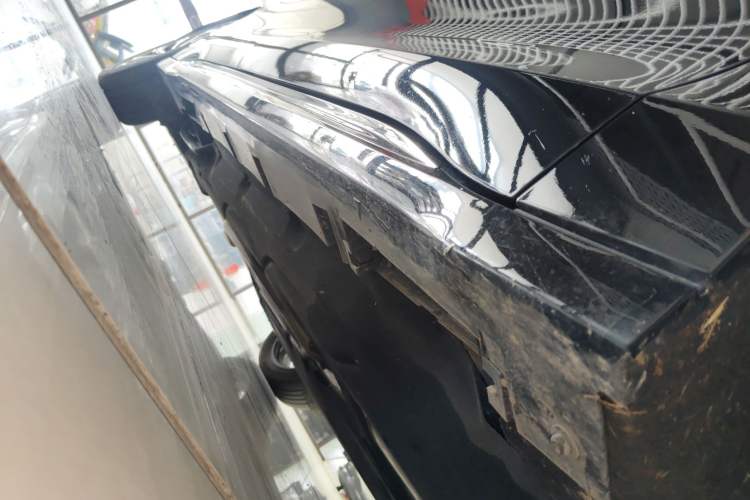 Used Lincoln Z 2022 iXiang Zunyi Edition Right Side Sill