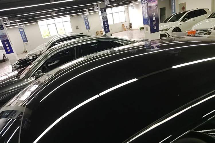 Used Lincoln Z 2022 iXiang Luxury Edition Roof