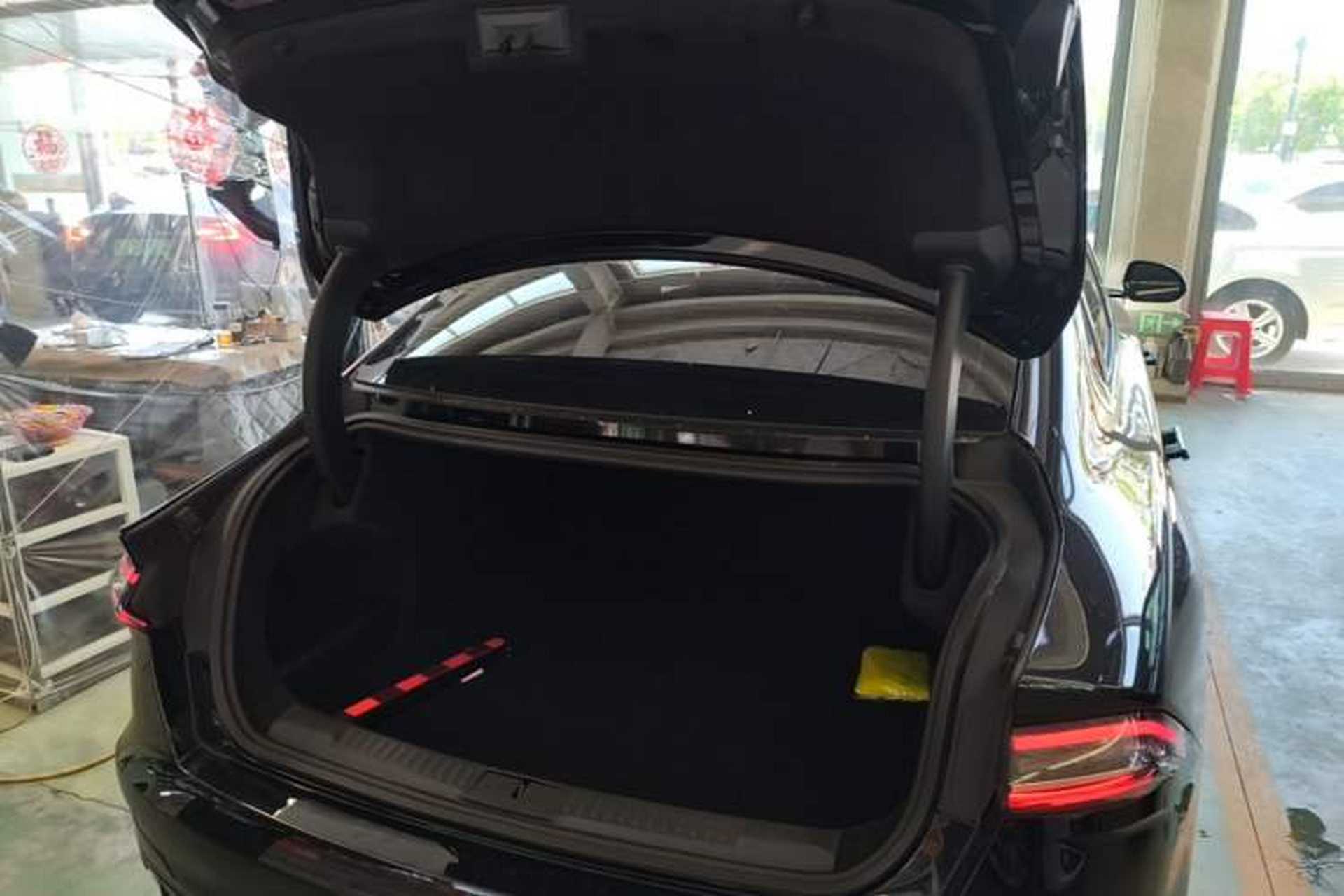 Used Lincoln Z 2022 Revised Version II iCool Deluxe Edition Trunk
